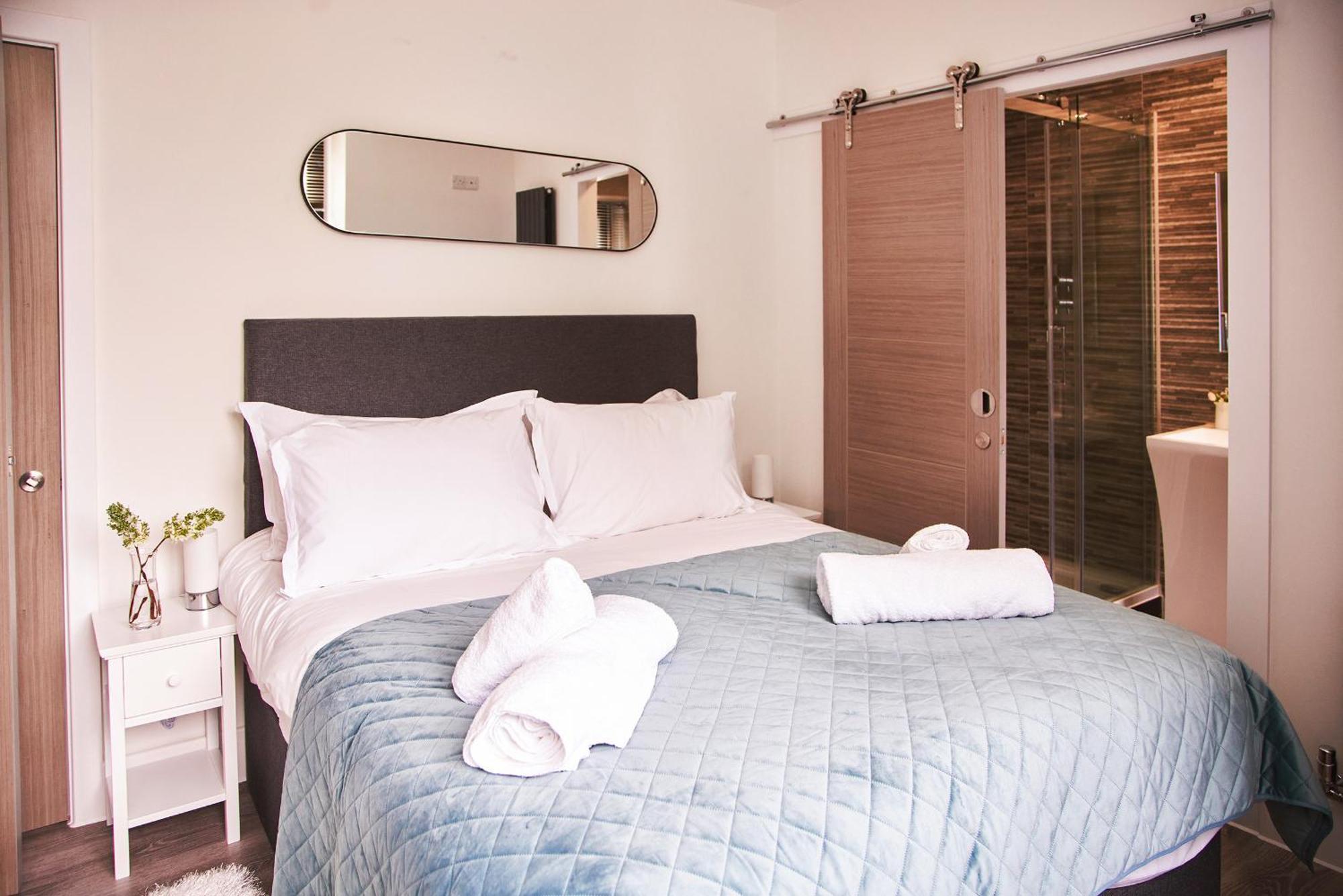 Apartament Harbour Breeze - Contemporary Waterside Bolthole On Torquay'S Iconic Marina Zewnętrze zdjęcie
